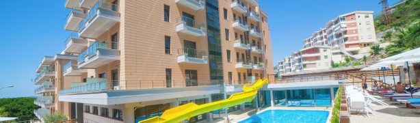 Apartment with swimming pool in Vlora